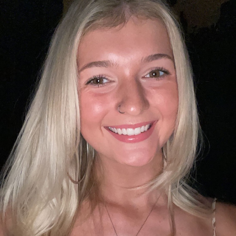 Meet your Posher, Mercedes